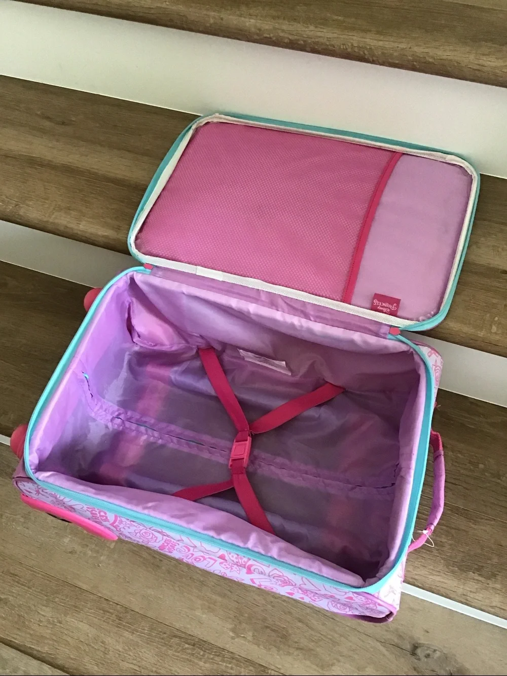 Disney Princess soft-sided 18-inch youth rolling suitcase